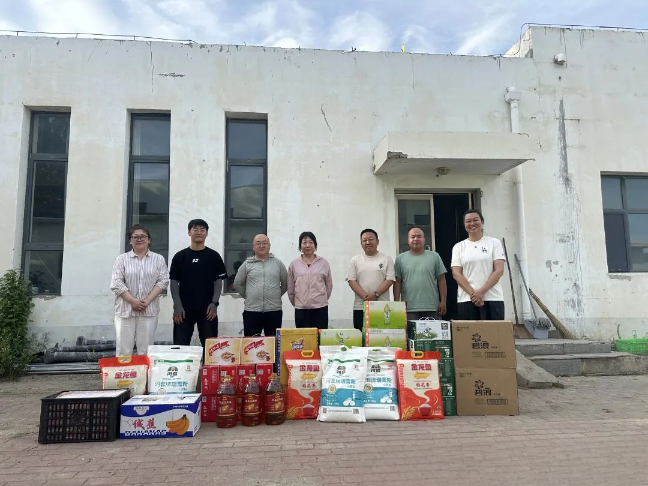 1754358077739007394.png auto